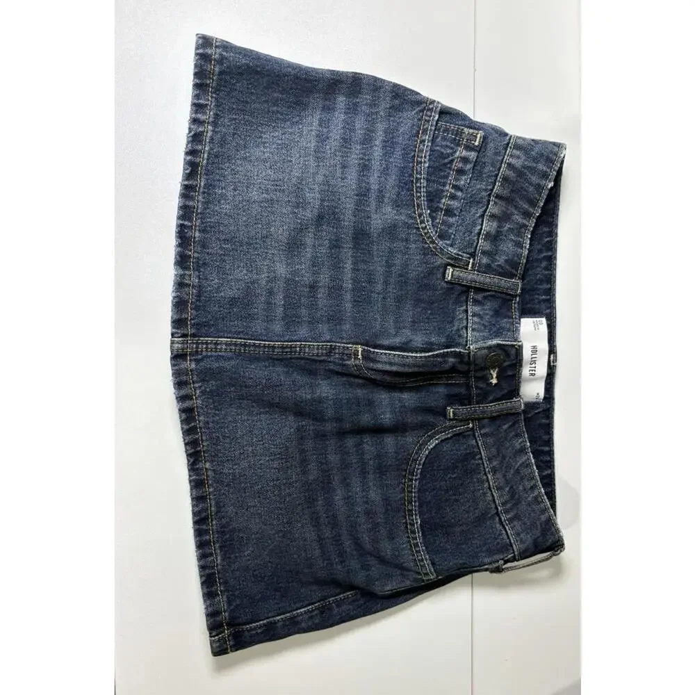 Hollister Women’s Denim‎ Mini Skirt Dark Wash Jean Skirt Size 00